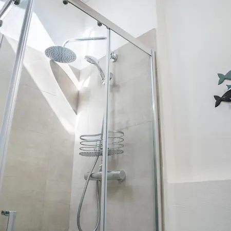 Vila Guesthost - Ravenna Bright & Renewed Villino *