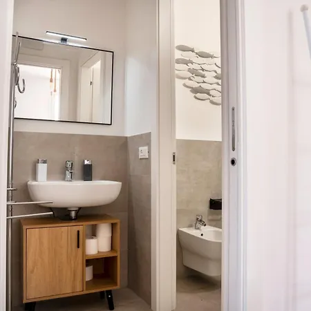 Guesthost - Ravenna Bright & Renewed Villino