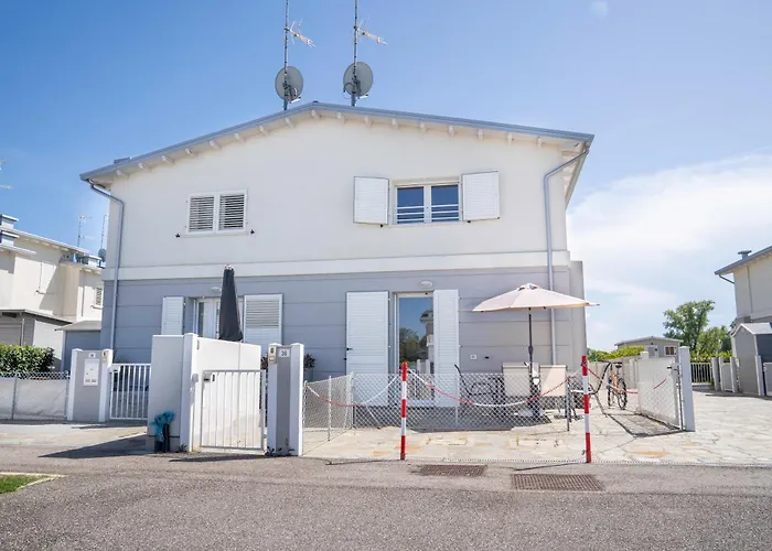 Villa Guesthost - Ravenna Bright & Renewed Villino